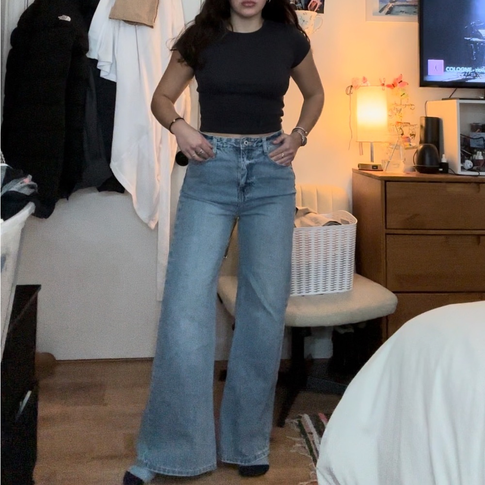 Wide leg jeans